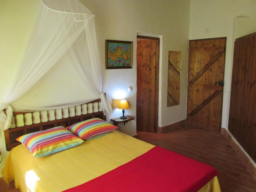 Quinta Dos Valados Bed and Breakfast Querenca Exterior foto